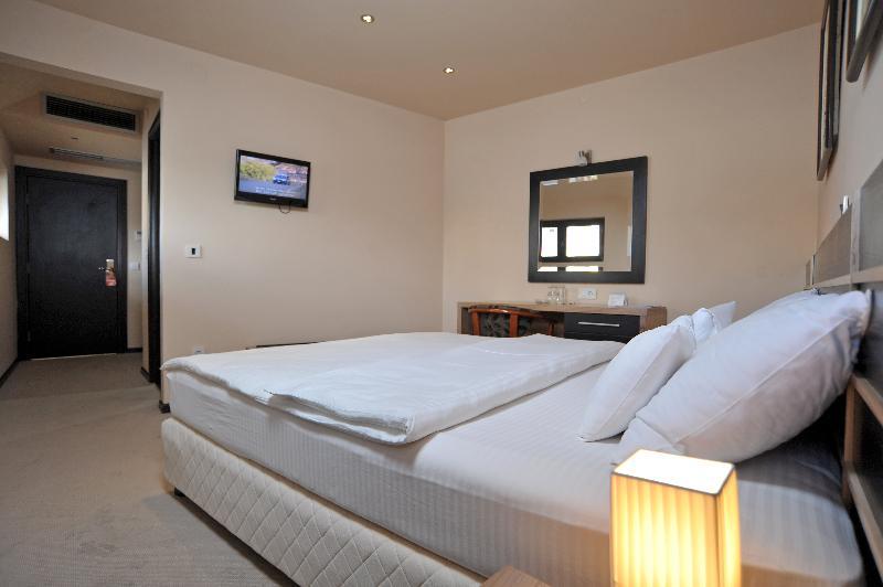 Hotel Zelengora Kragujevac Quarto foto